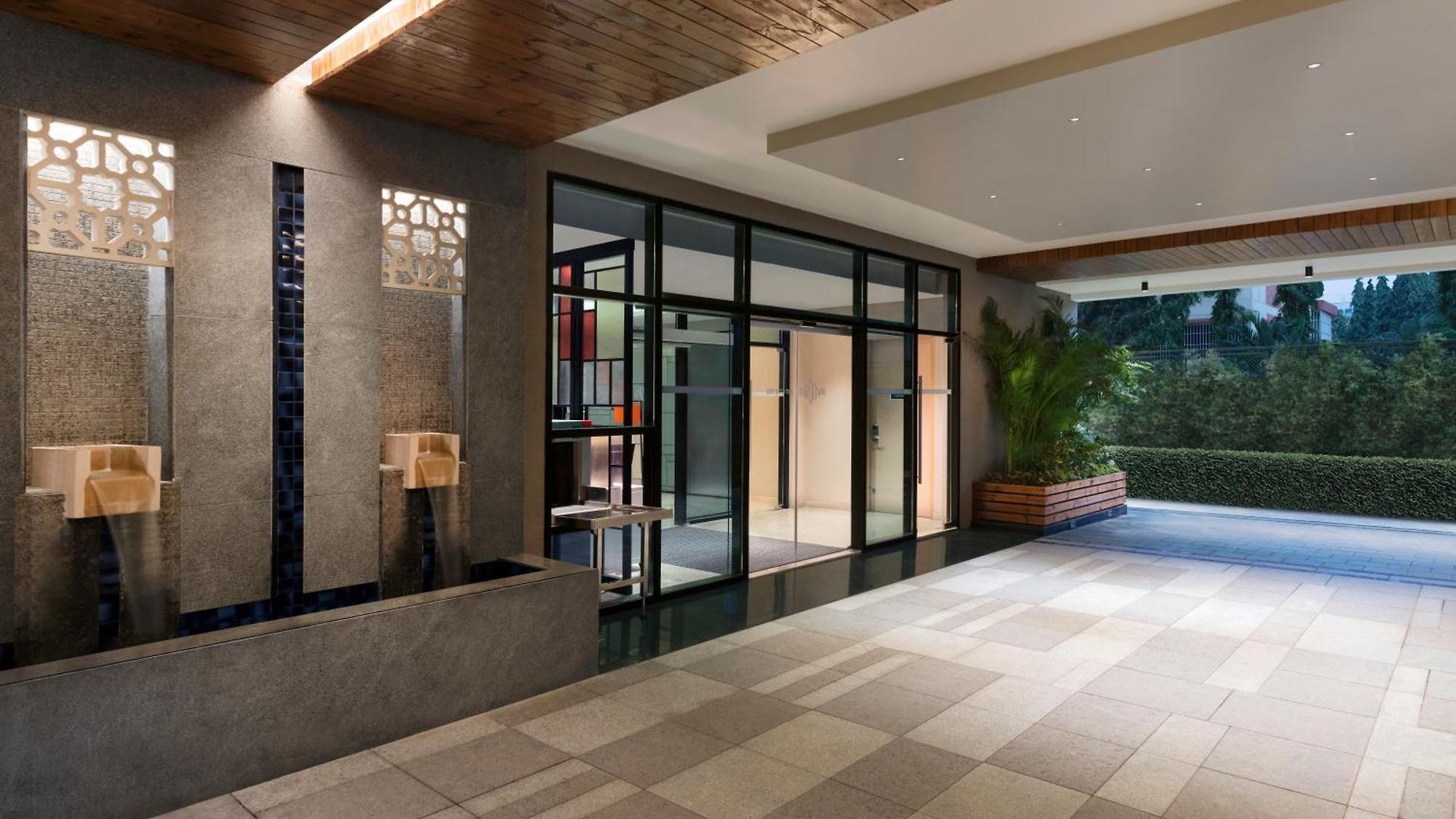 Hotel Ibis Bkc 4*
