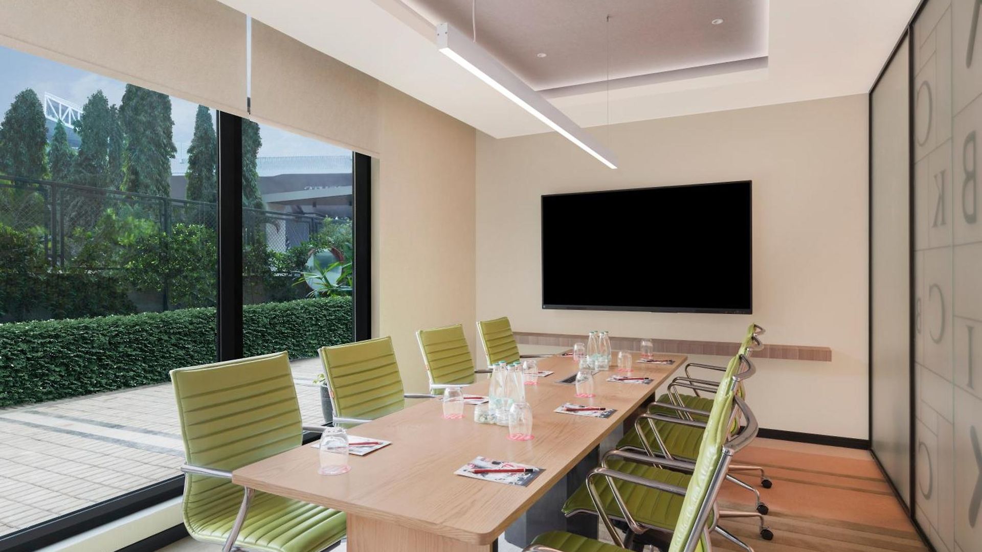 Ibis Bkc 4*
