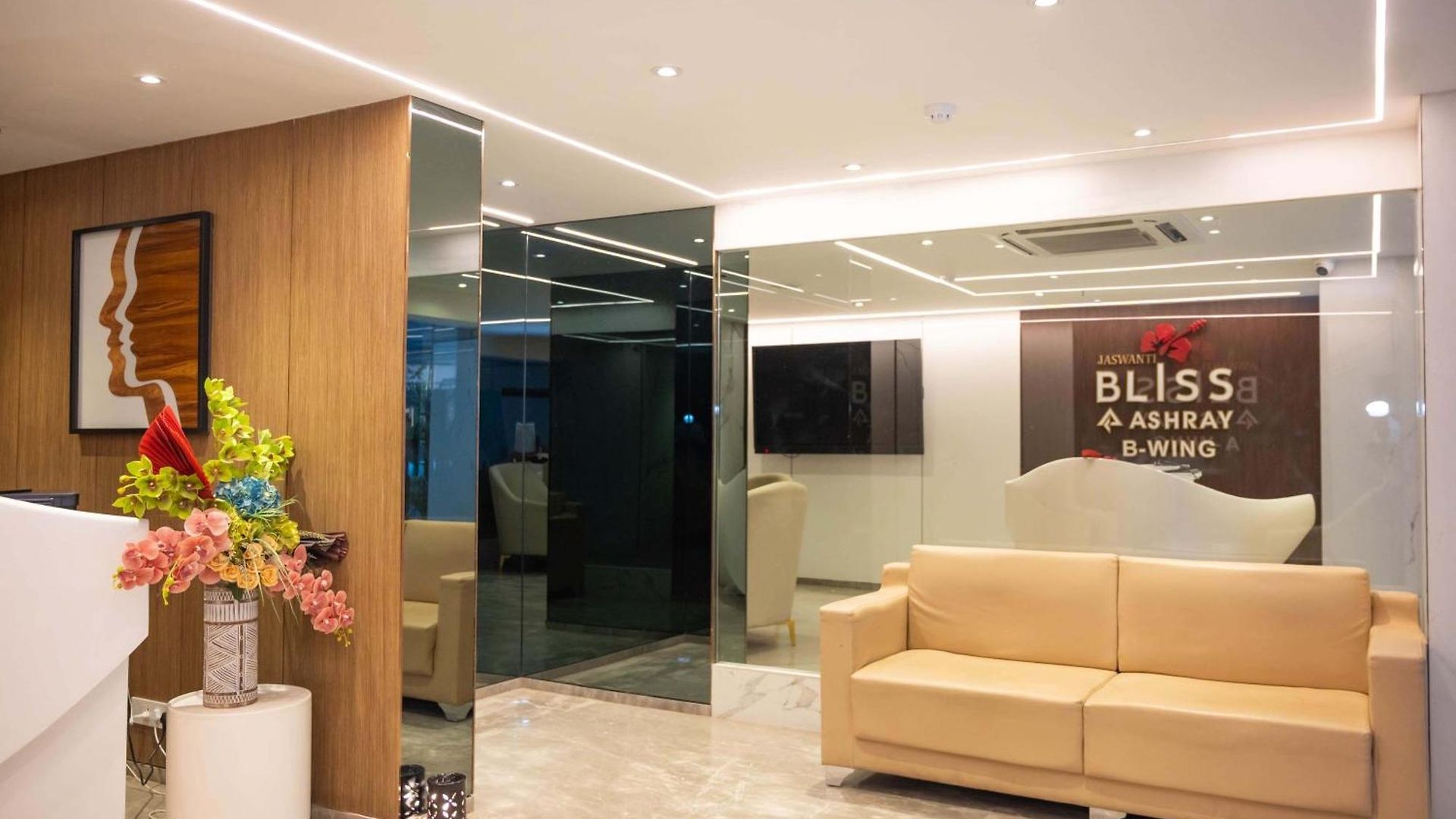 Hotel Z Bliss Suites, Bkc
