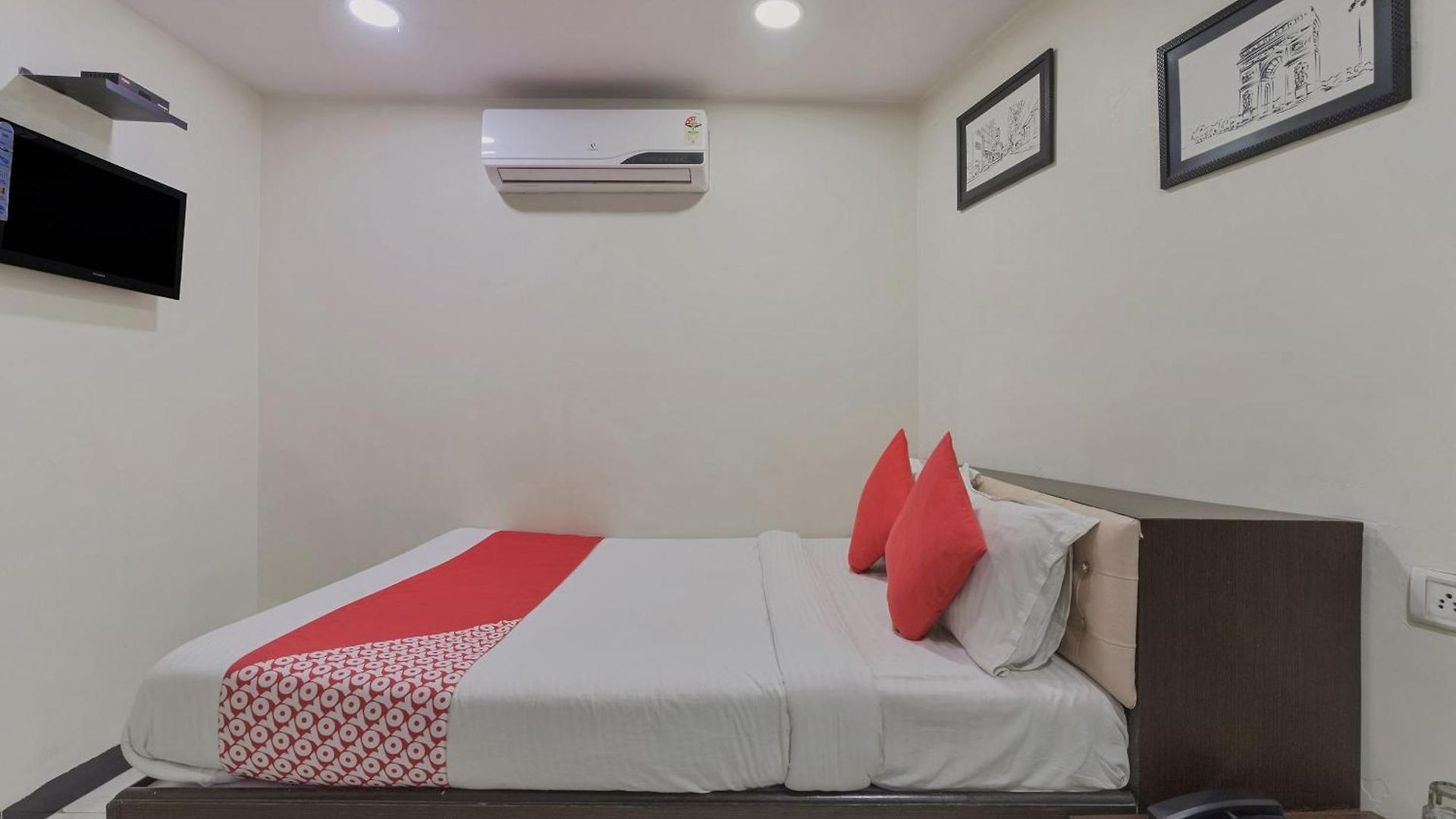 Hotel O By Oyo Ak Palace Near Chhatrapati Shivaji International Airport
