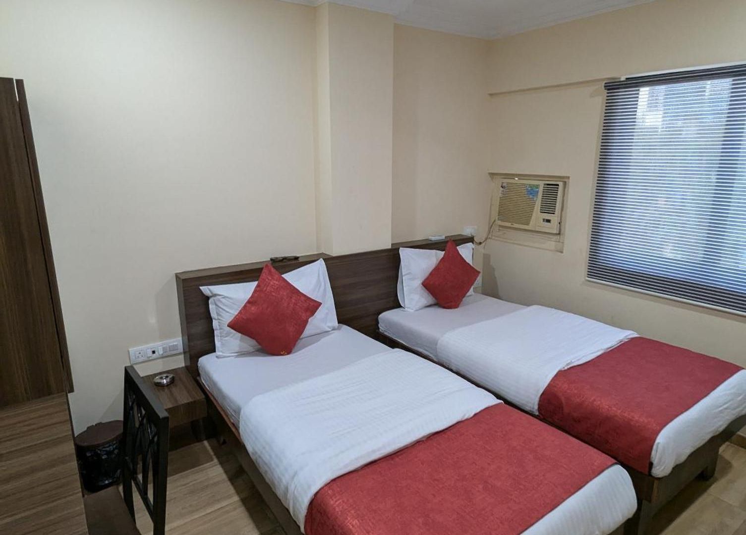 Jewel Palace Hotel 2*