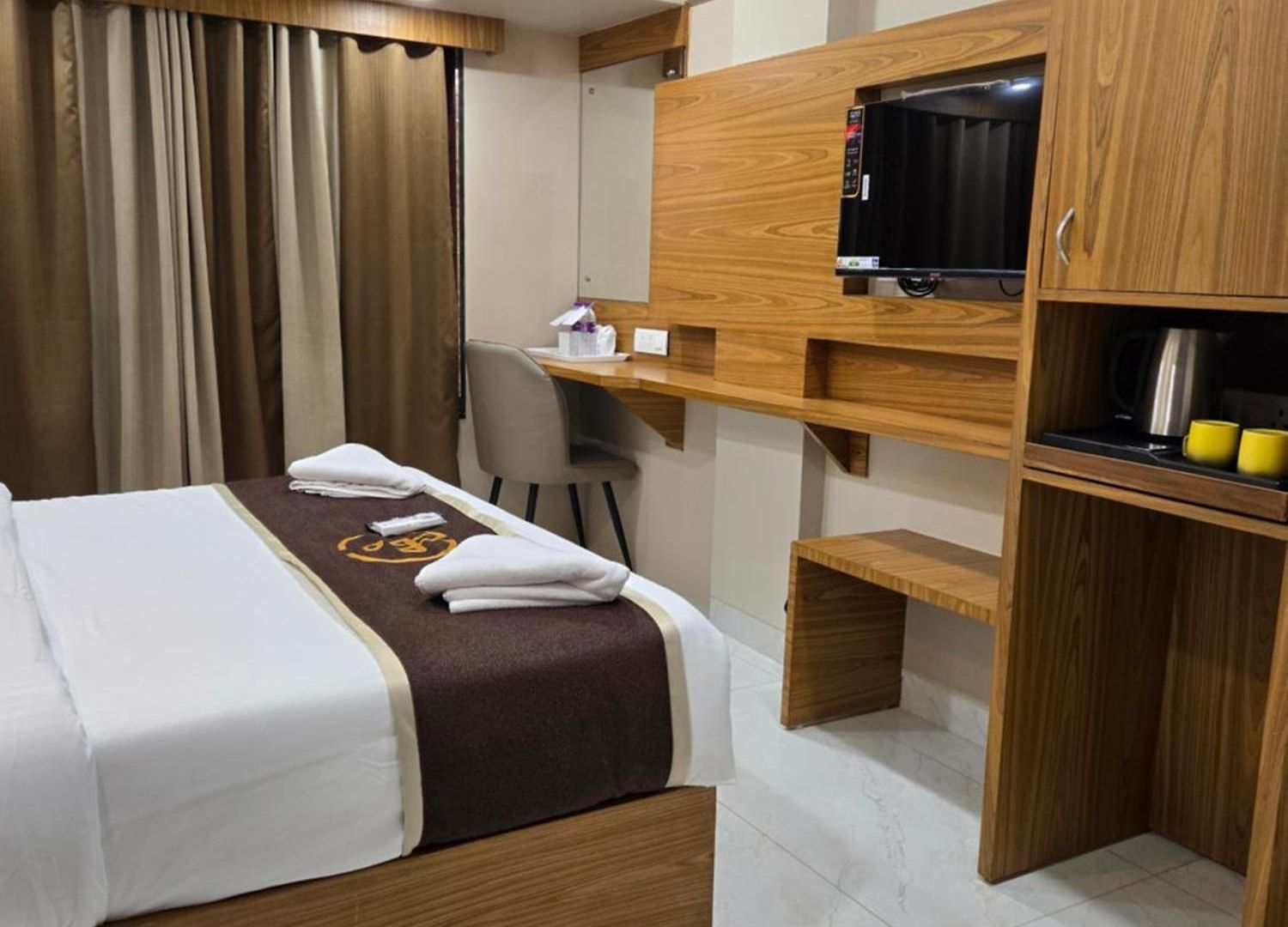 Hotel Galaxy Bkc 3*
