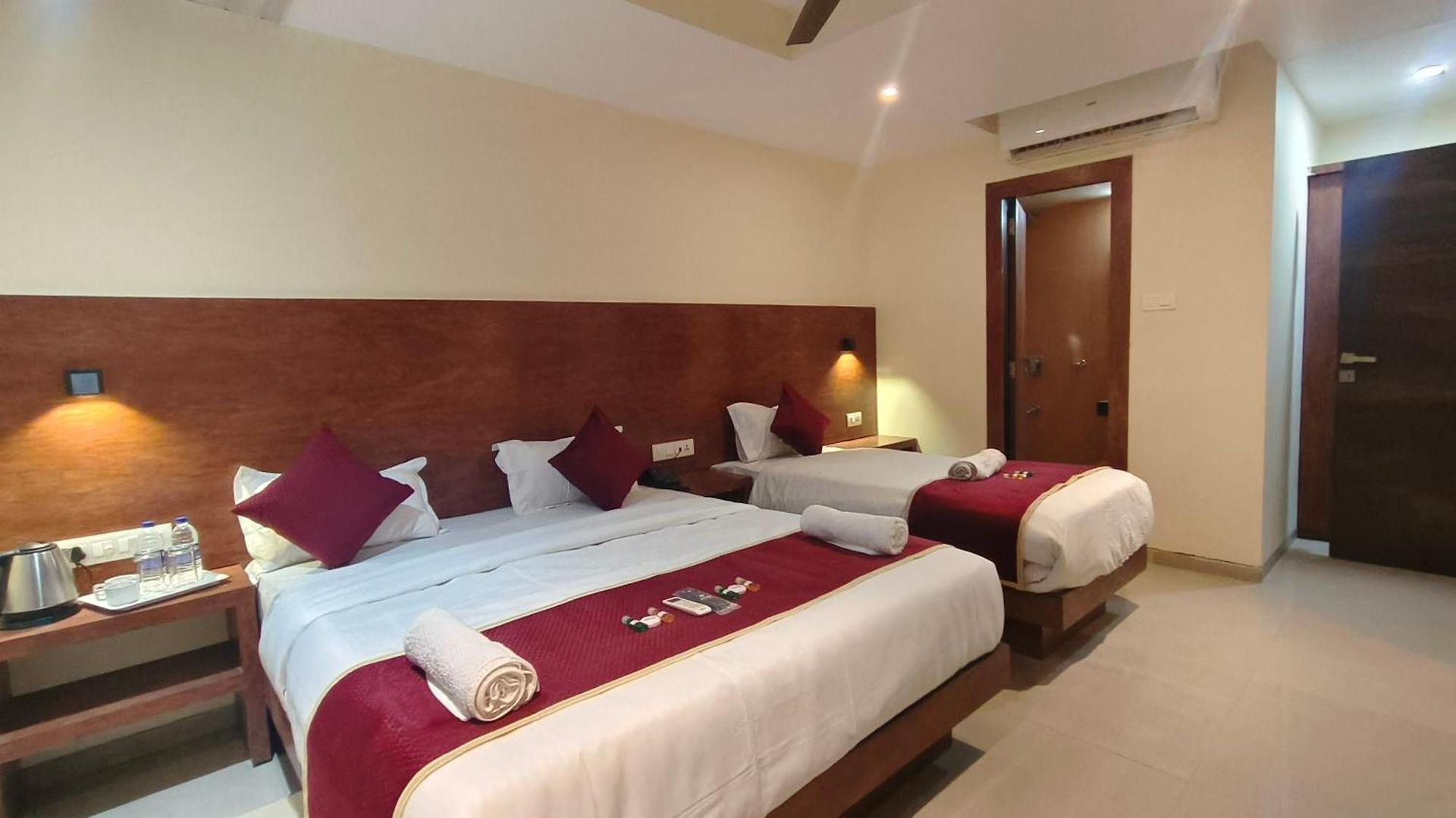 Ashraya International Hotel
