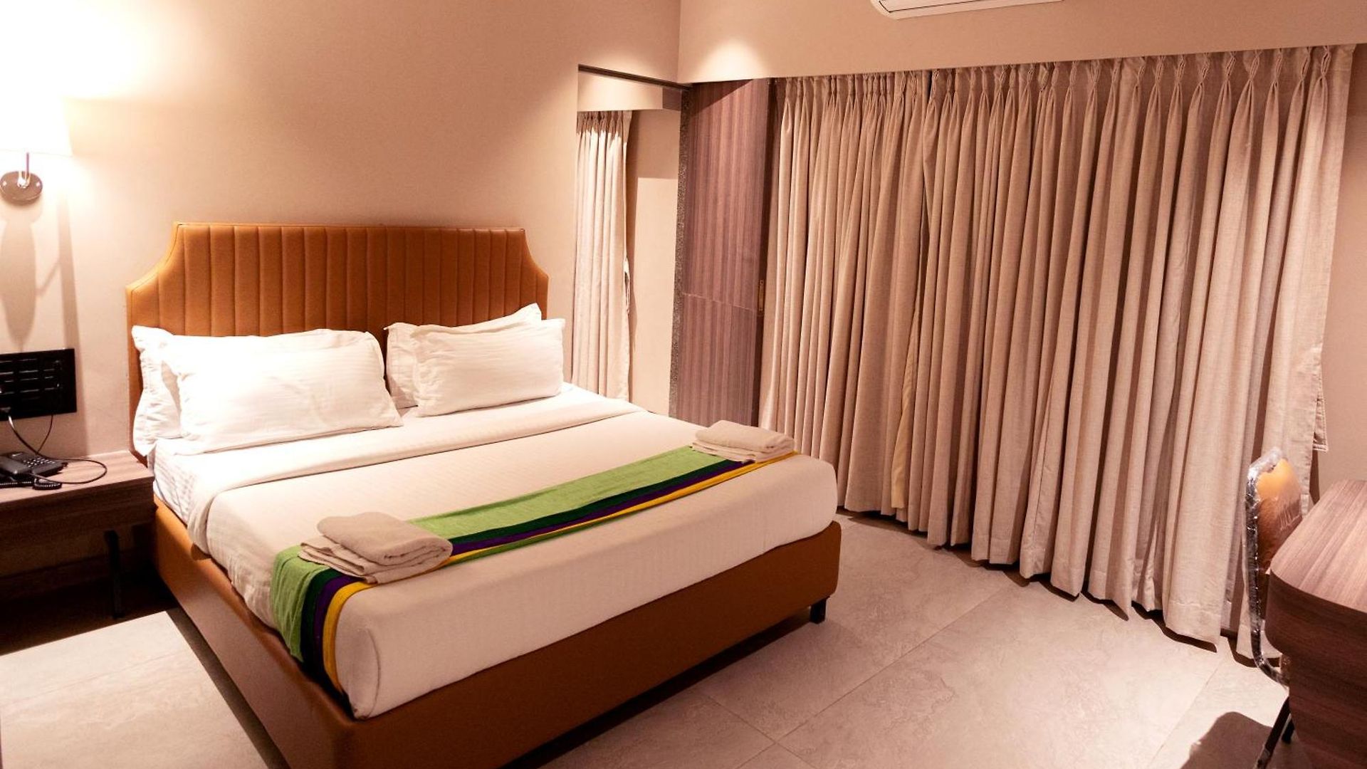 Hotel Golden Tulipz 3*