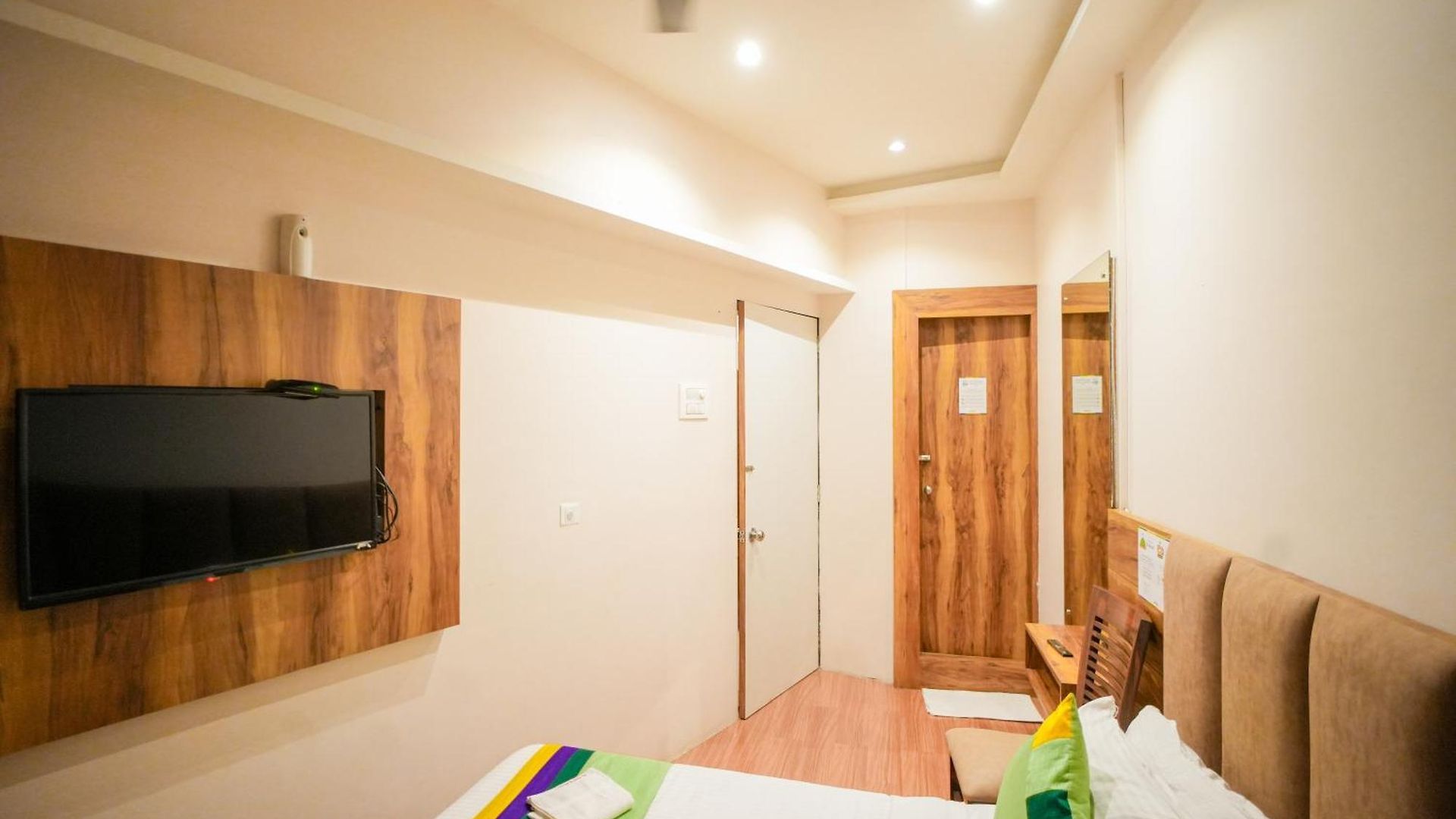 Skylink Hospitality Mahalaxmi 3* Mumbai