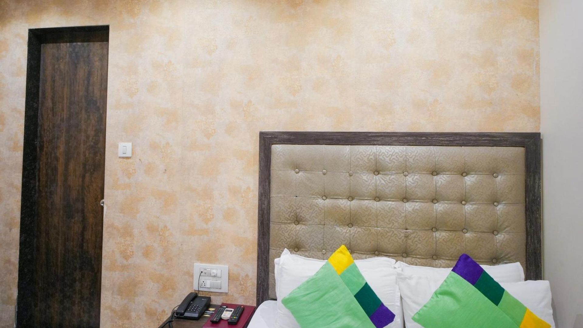 Skylink Hospitality Mahalaxmi Hotel 3*