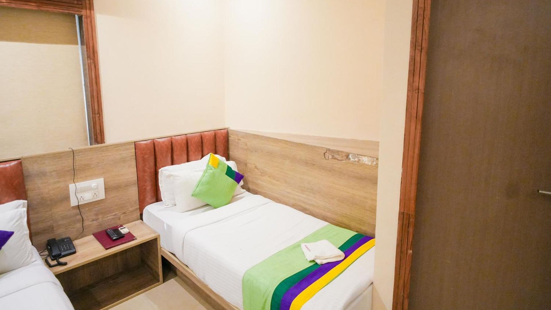 Hotel Skylink Hospitality Mahalaxmi