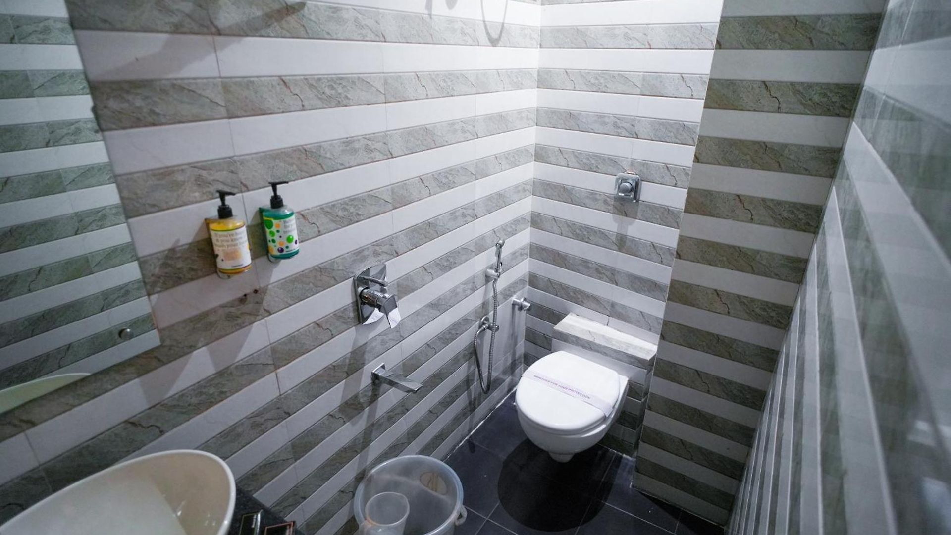 Hotel Skylink Hospitality Mahalaxmi