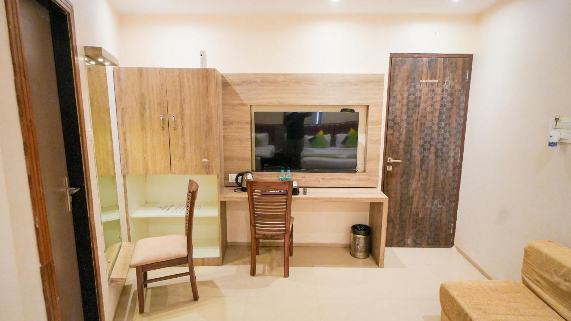 Hotel Skylink Hospitality Mahalaxmi Mumbai