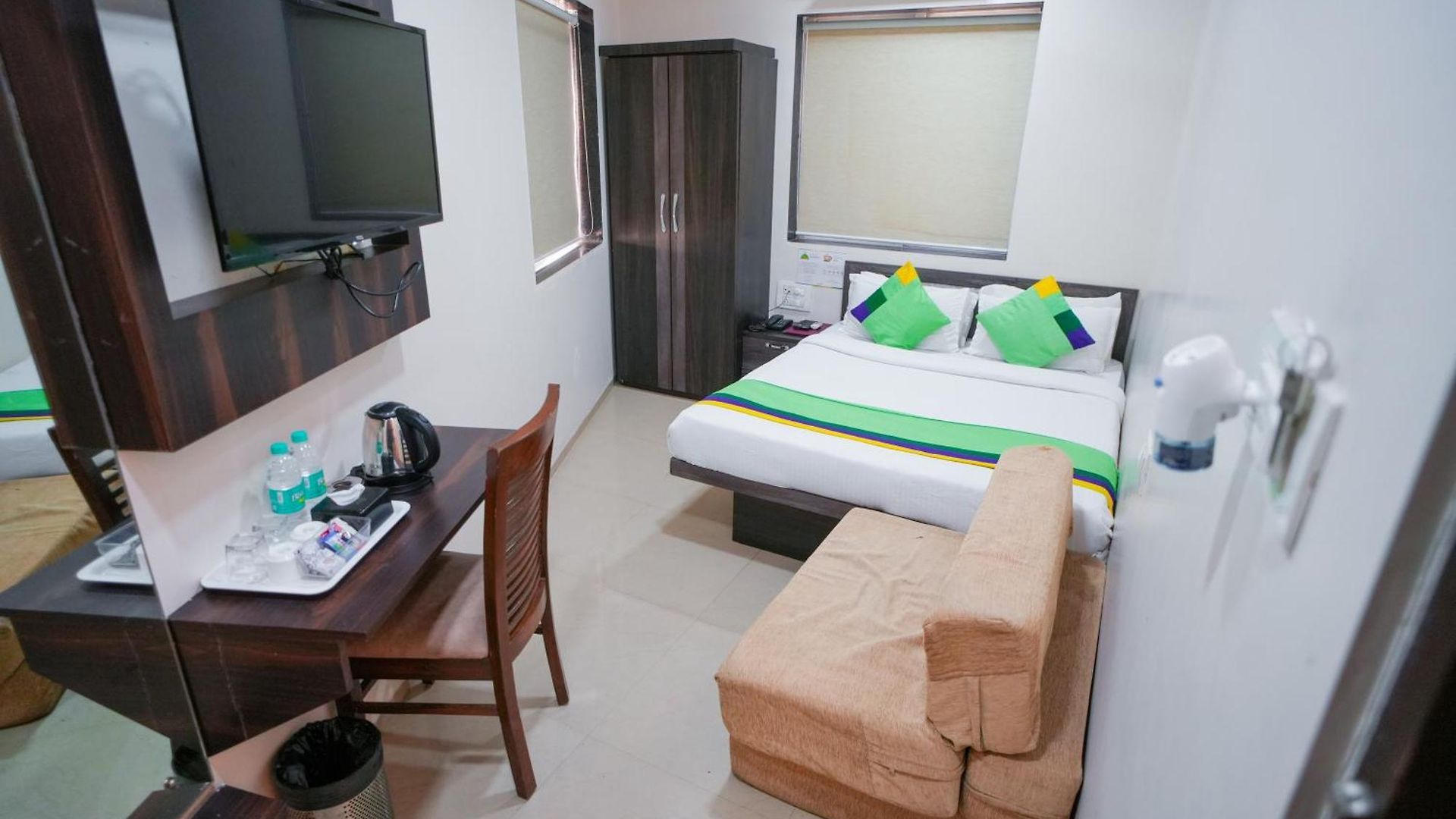 Skylink Hospitality Mahalaxmi 3*
