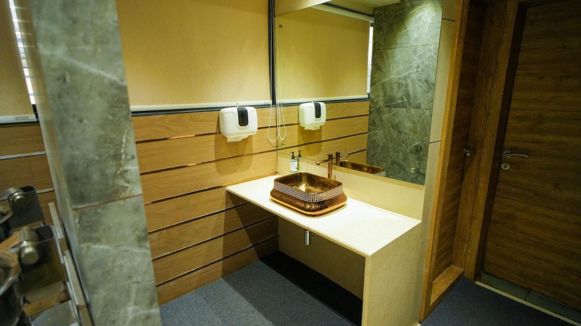 Skylink Hospitality Mahalaxmi Hotel 3*