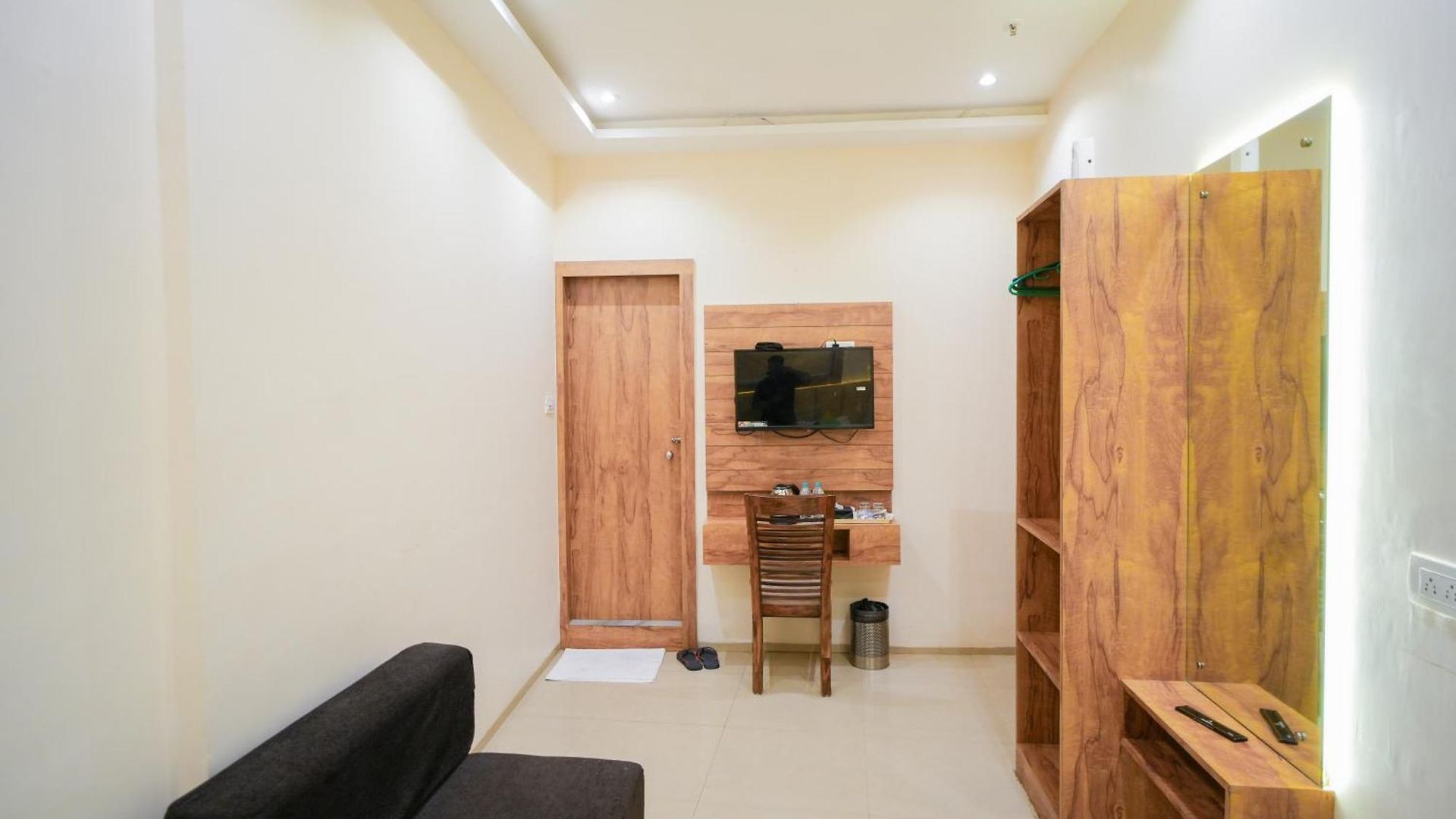 Hotel Skylink Hospitality Mahalaxmi Mumbai