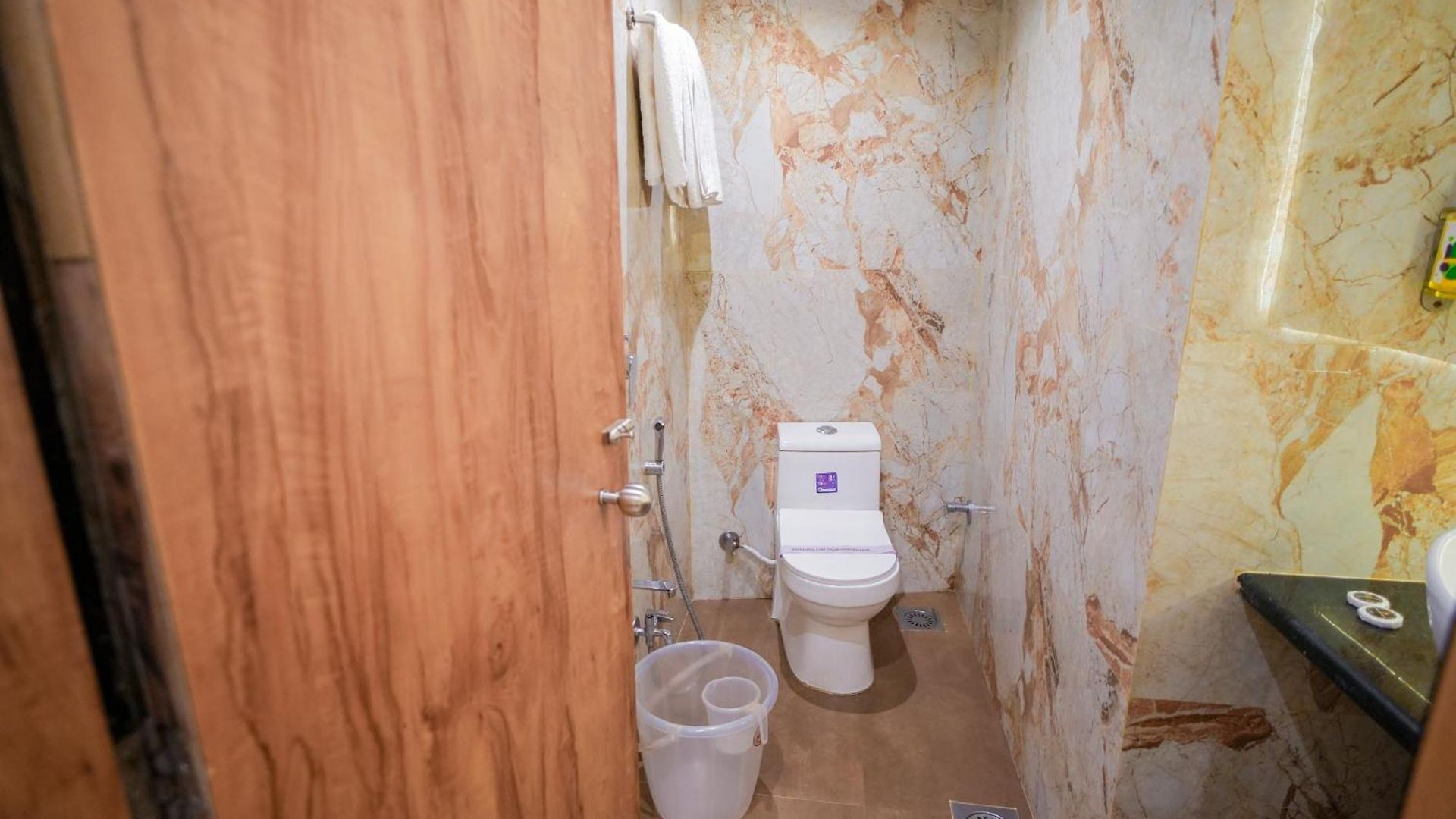 Skylink Hospitality Mahalaxmi Hotel 3*