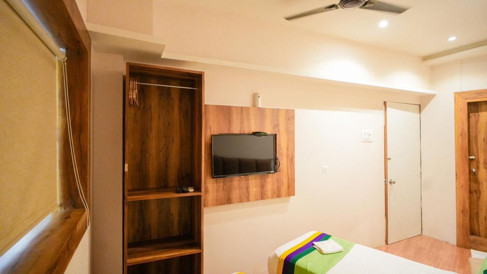 Skylink Hospitality Mahalaxmi 3*
