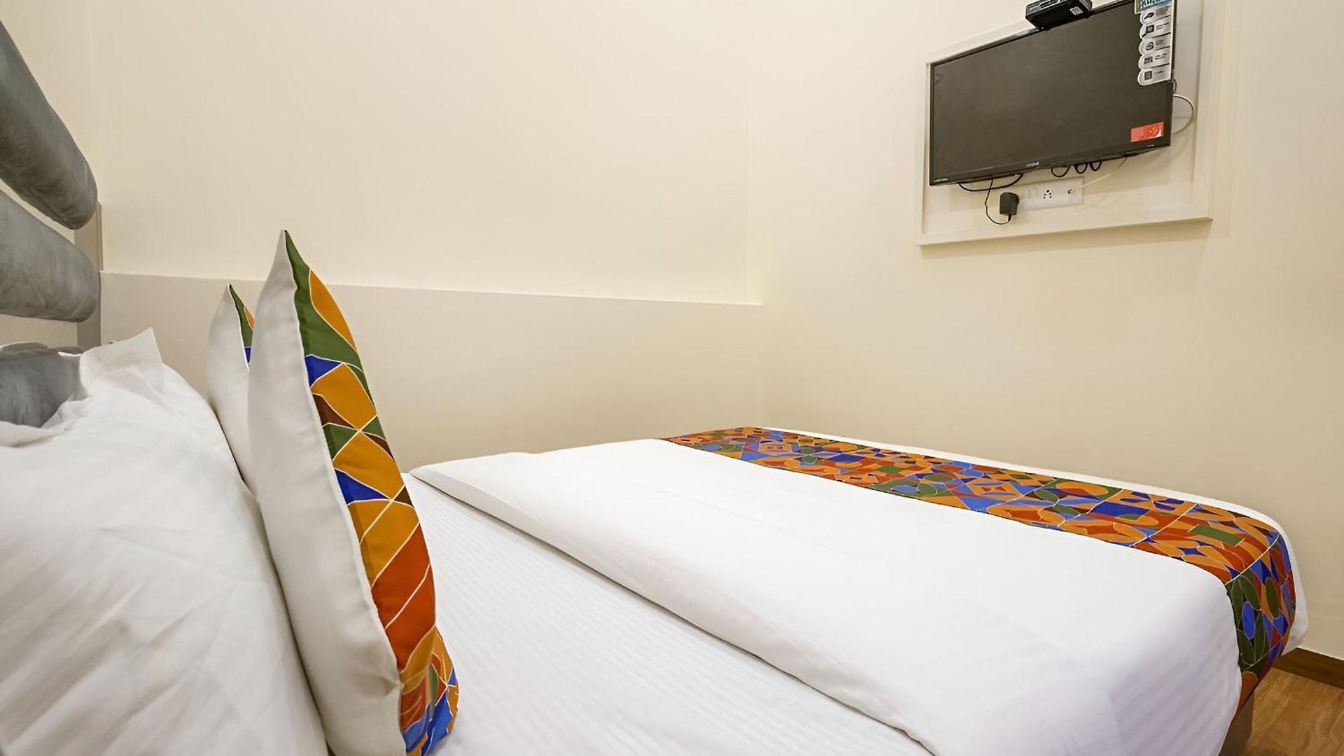 Hotel Glitz Freedom International 3*
