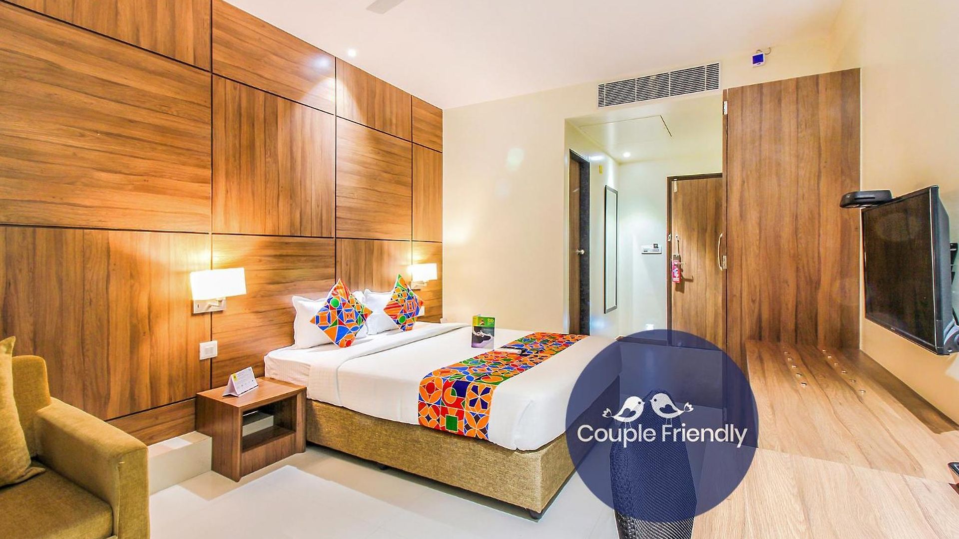 Fabhotel Rk International - Nr International Airport