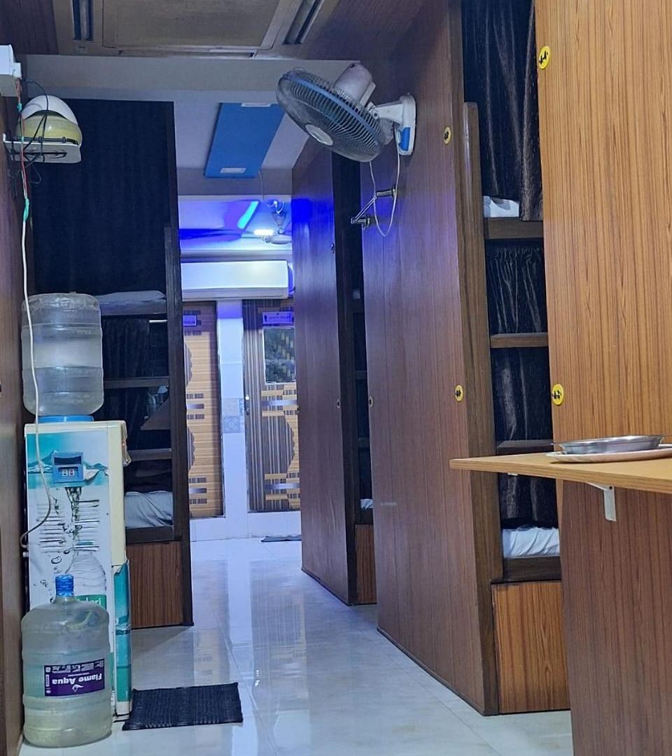 Neon Nest Suits Asalpha Metro Hostel Mumbai