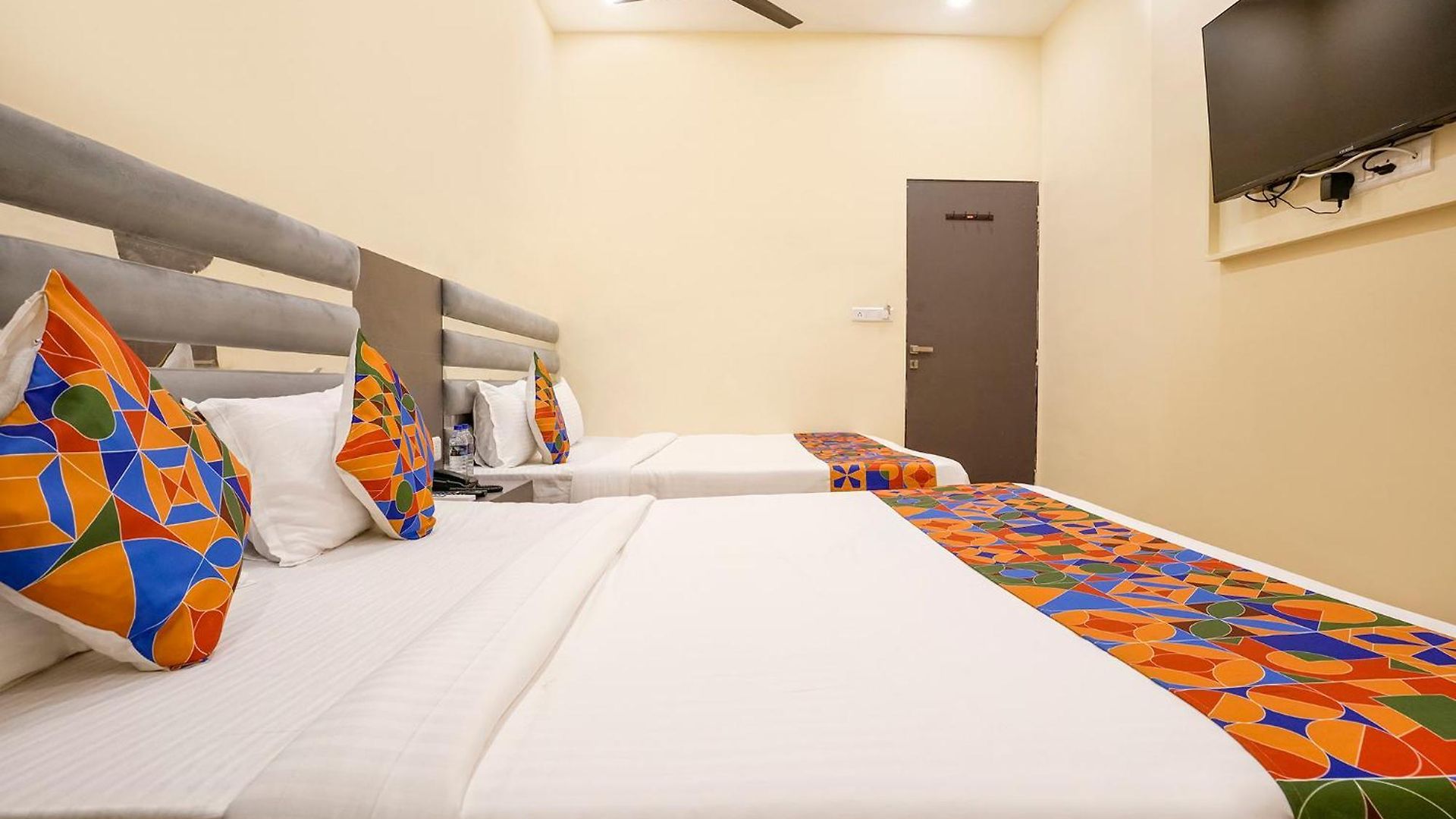 Fabhotel Freedom International Mumbai