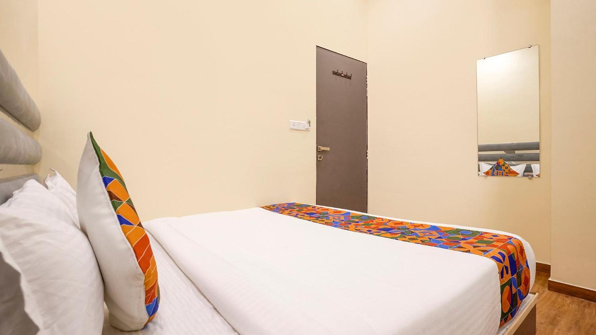 Fabhotel Freedom International Mumbai
