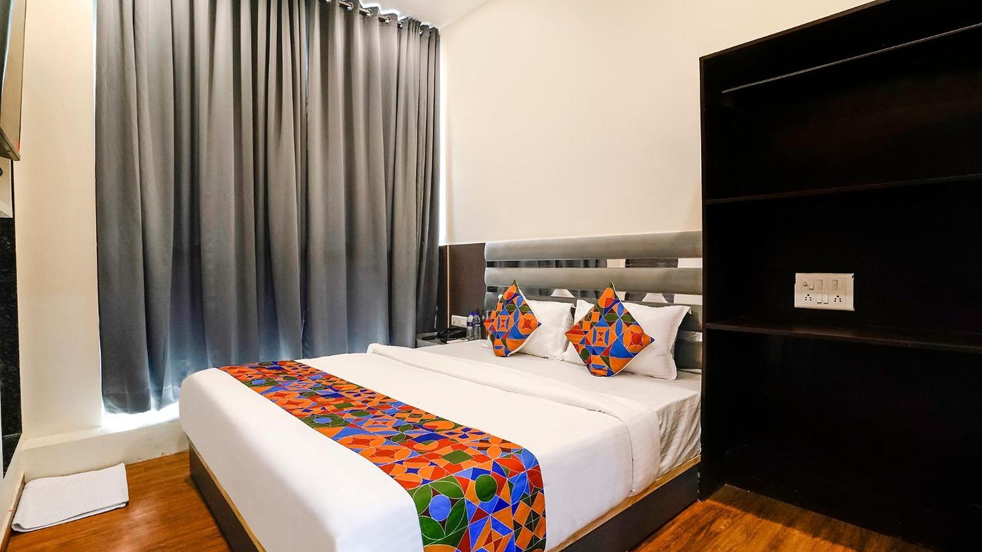 Hotel Fabhotel Freedom International