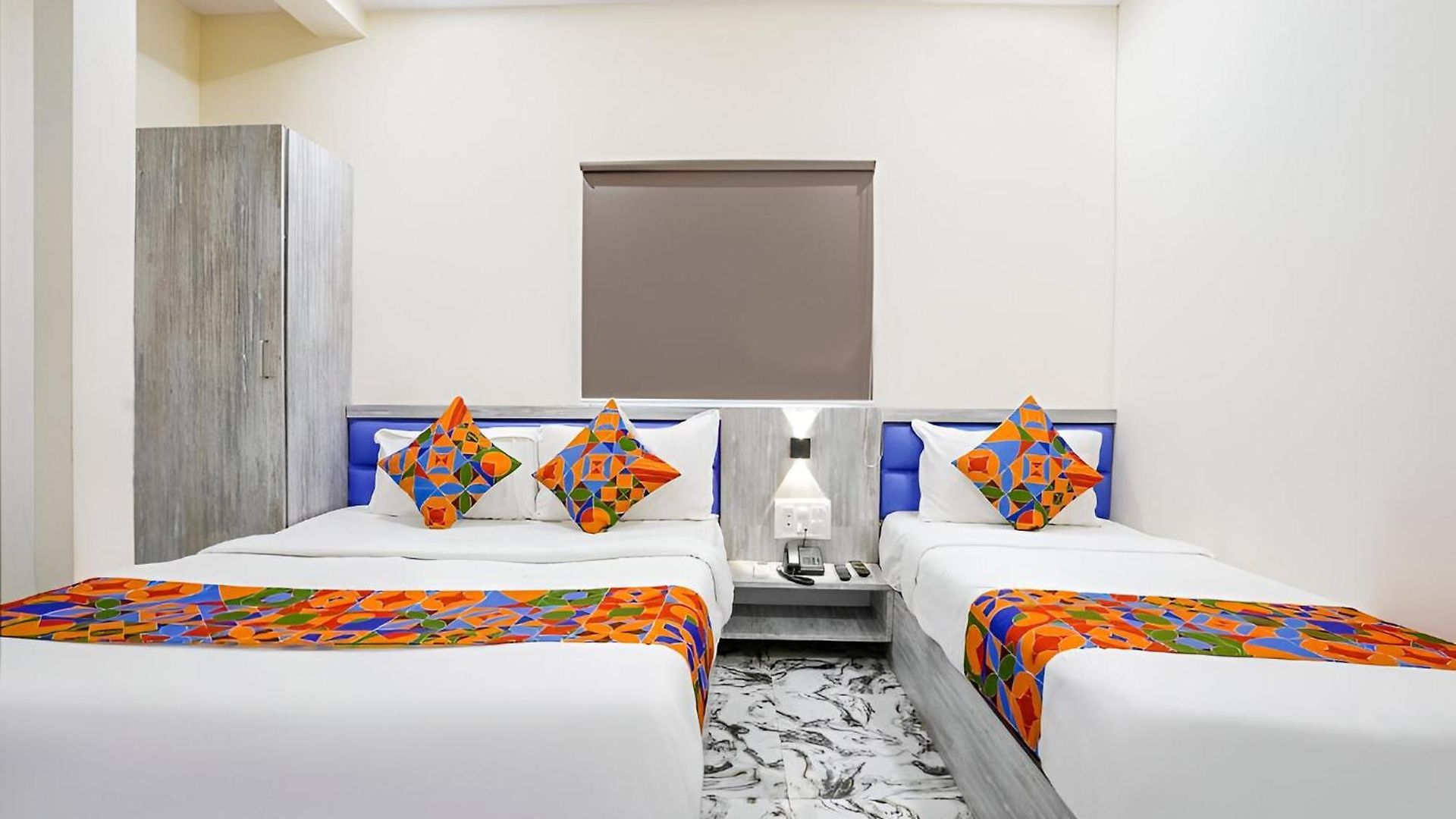 Glitz Good Luck Residency - Nr Exhibition Centre Hotel 3*