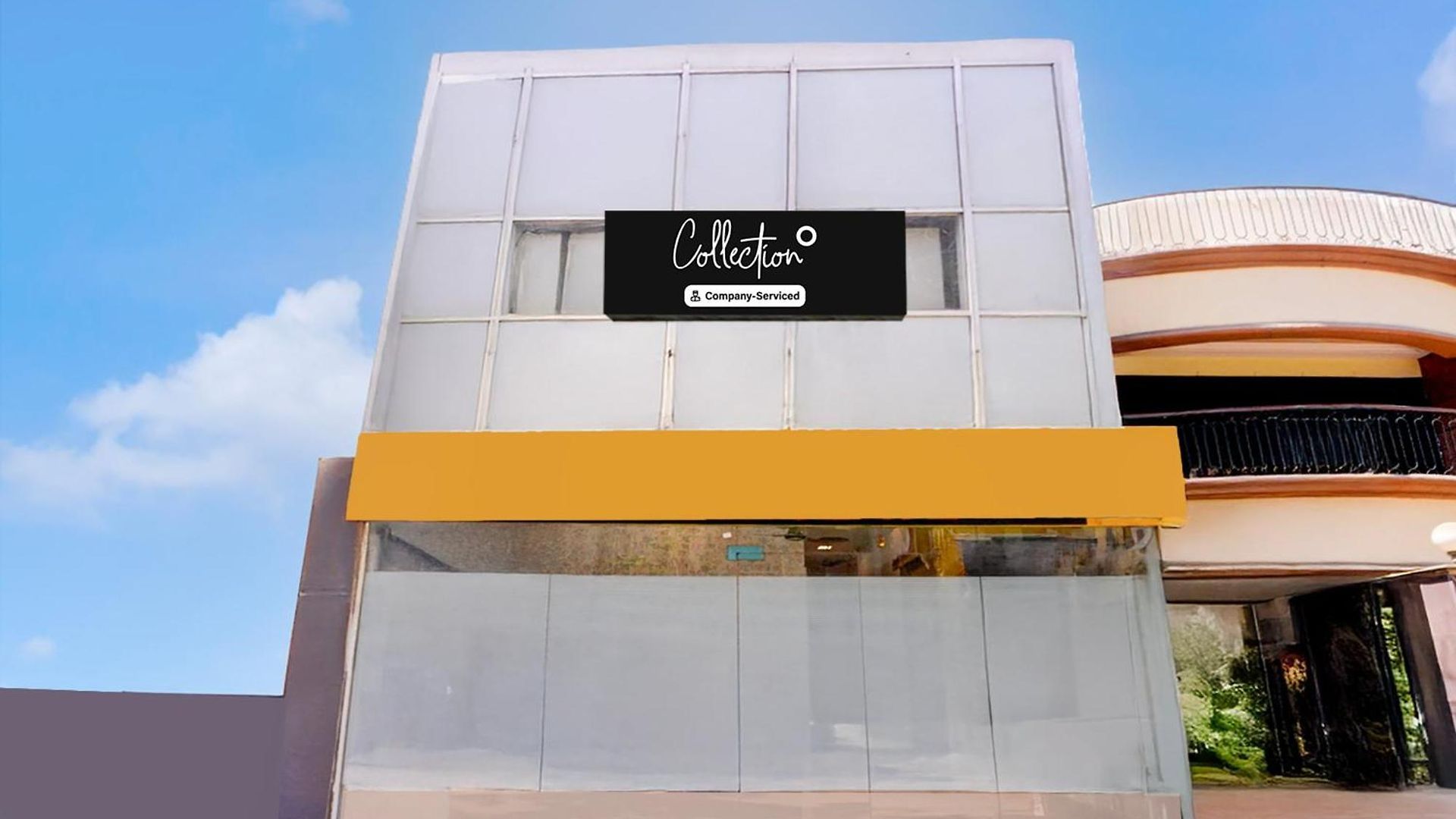 Hotel Collection O Andheri West Near Kokilaben Hospital 3*