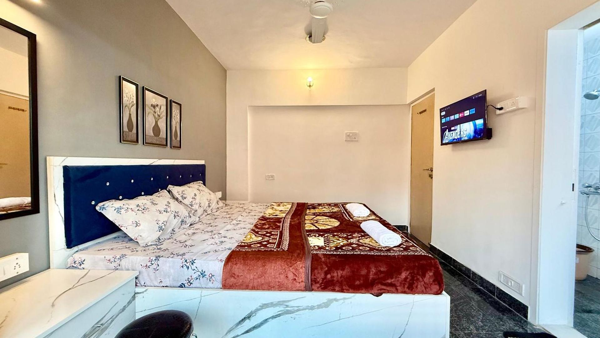Lovely 3bhk Serviced Near Iskcon Temple, Juhu Apartment Mumbai