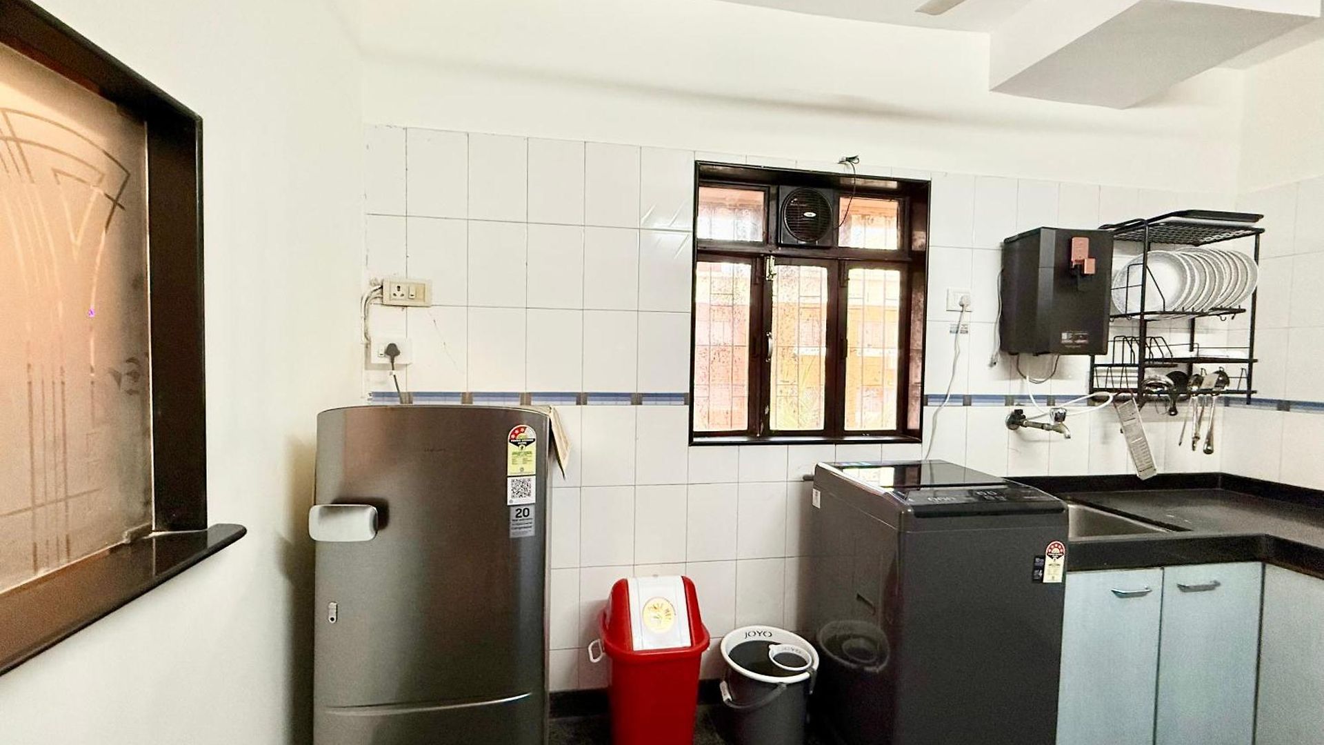 Lovely 3bhk Serviced Near Iskcon Temple, Juhu Mumbai