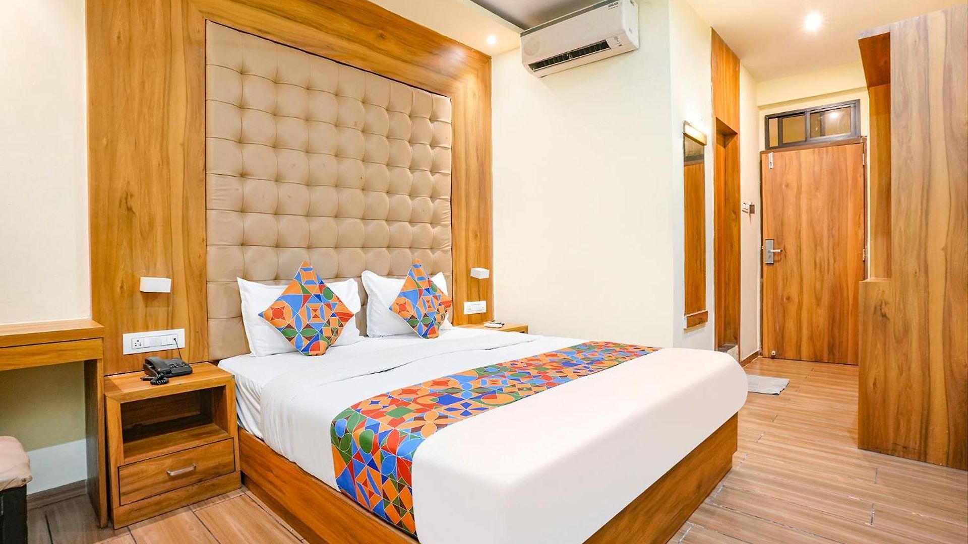 Hotel Fabhotel Cozy - Nr International Airport
