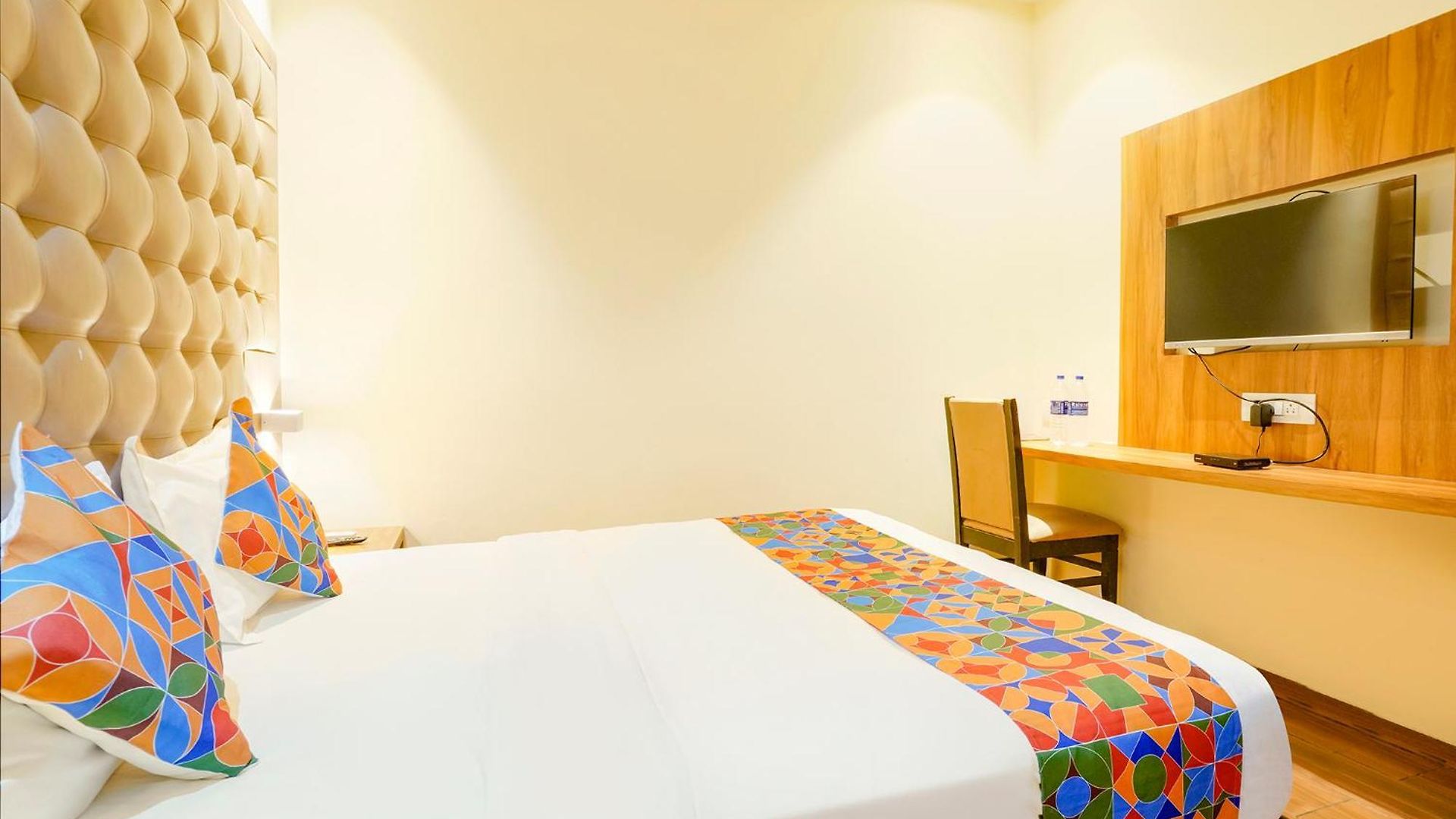 Fabhotel Cozy - Nr International Airport Hotel