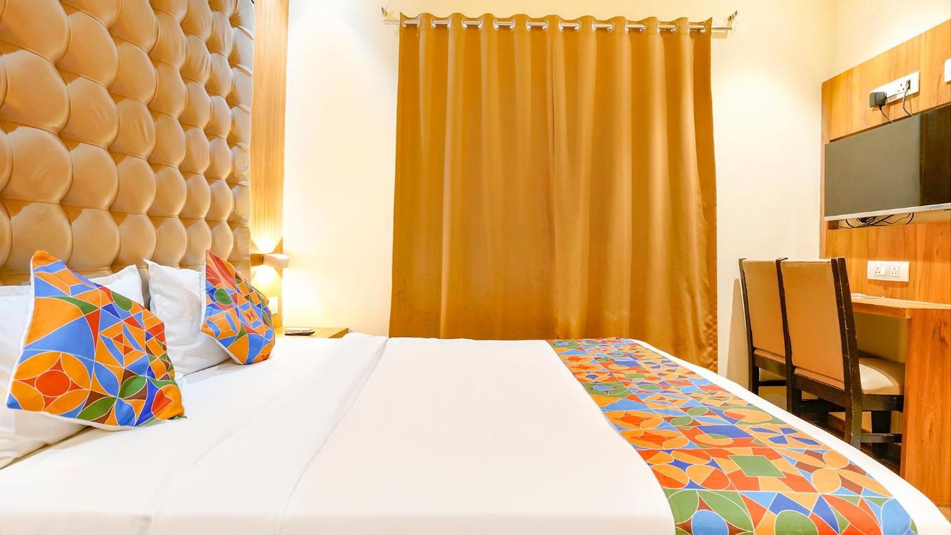 Hotel Fabhotel Cozy - Nr International Airport