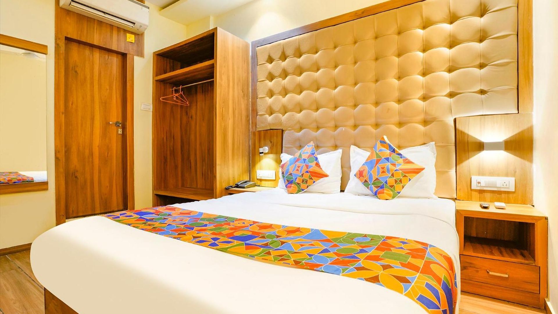 Fabhotel Cozy - Nr International Airport Hotel