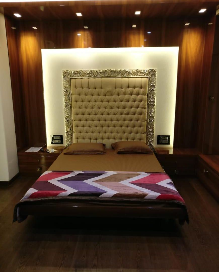 Awesome At Bandra - Khar,