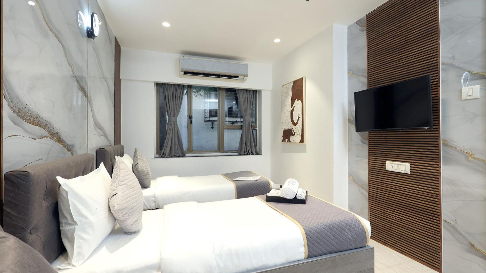 Hotel Myotel - Santacruz Mumbai
