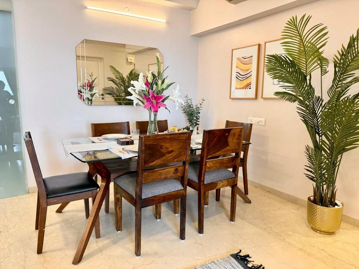 Apartment Connekthomes - 5 Star 3bed3bath Luxury Pool, Gym Near Airport Bkc