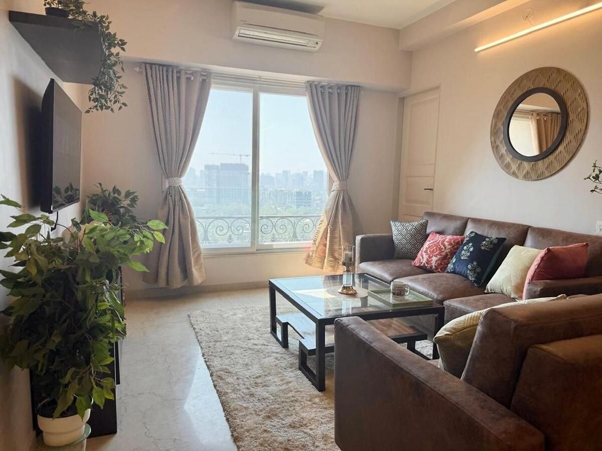 Apartment Connekthomes - 5 Star 3bed3bath Luxury Pool, Gym Near Airport Bkc *