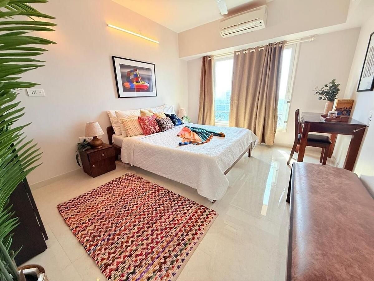 Apartment Connekthomes - 5 Star 3bed3bath Luxury Pool, Gym Near Airport Bkc
