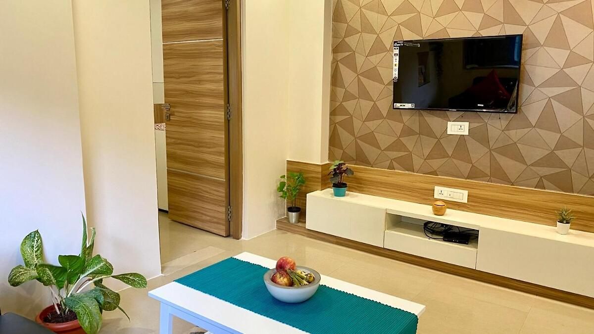 Chic Pad In Bandra West *