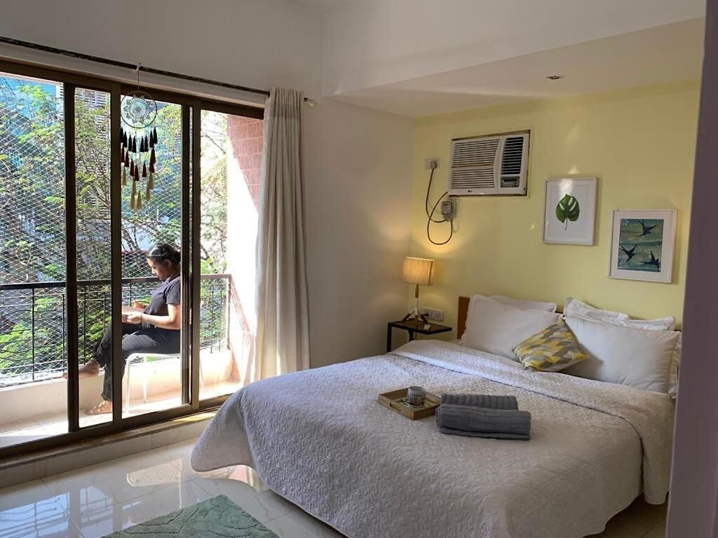 Entire 3 Bedroom With Balconies Bandra Apartment Mumbai