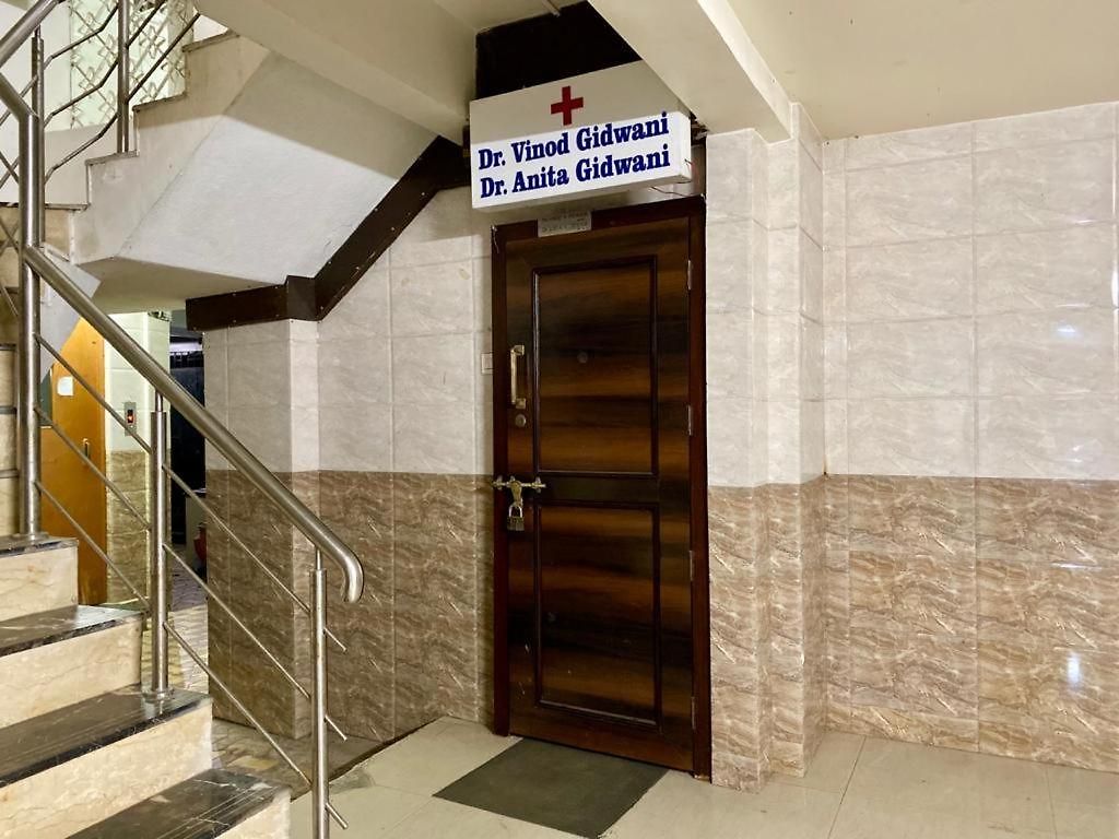 Entire 3 Bedroom With Balconies Bandra *