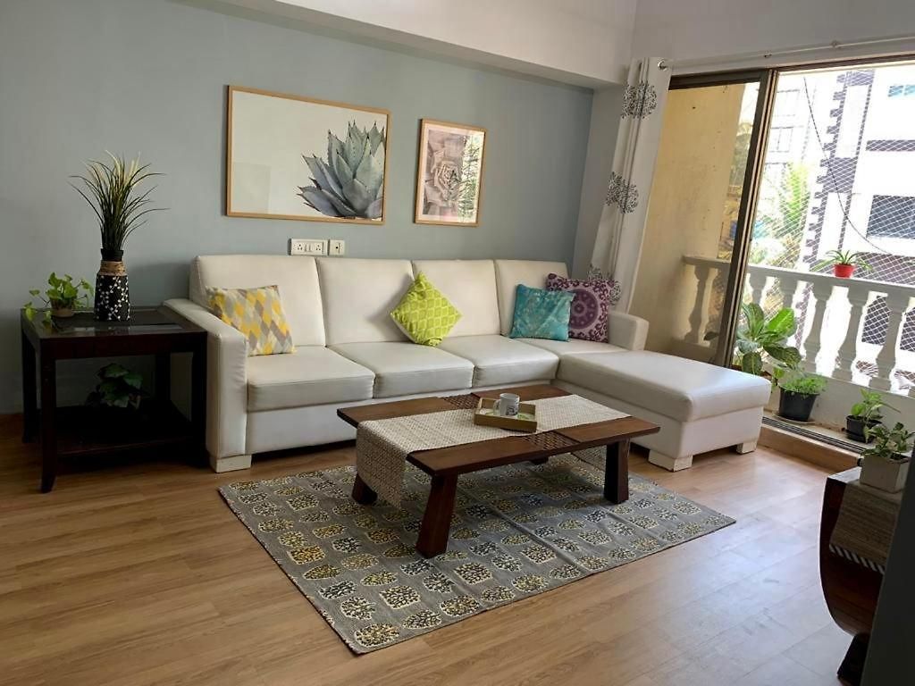Entire 3 Bedroom With Balconies Bandra Apartment *