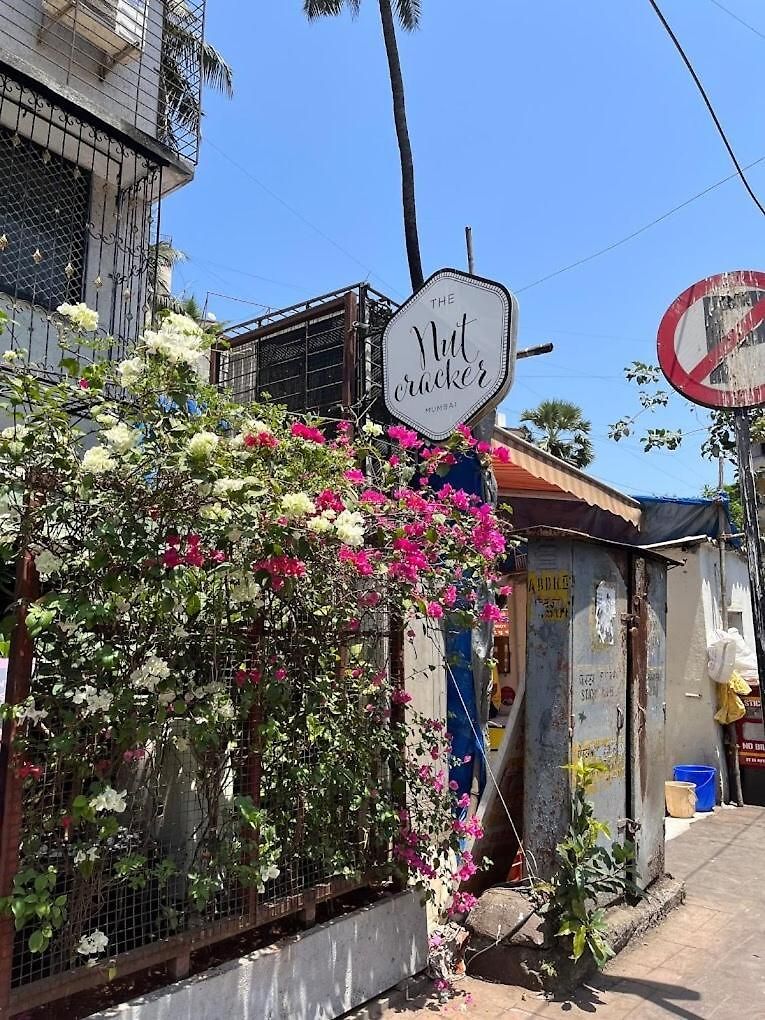 Apartment Hidden Gem With Pvt Terrace Bandra Mumbai