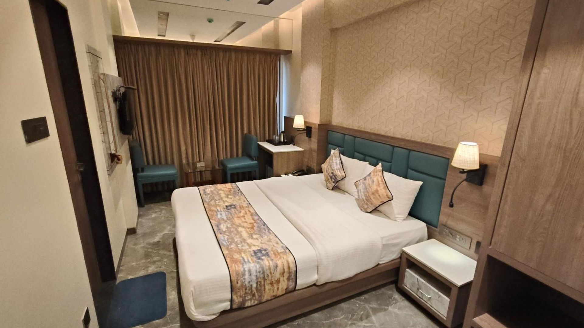Dream Residency Hotel 2*