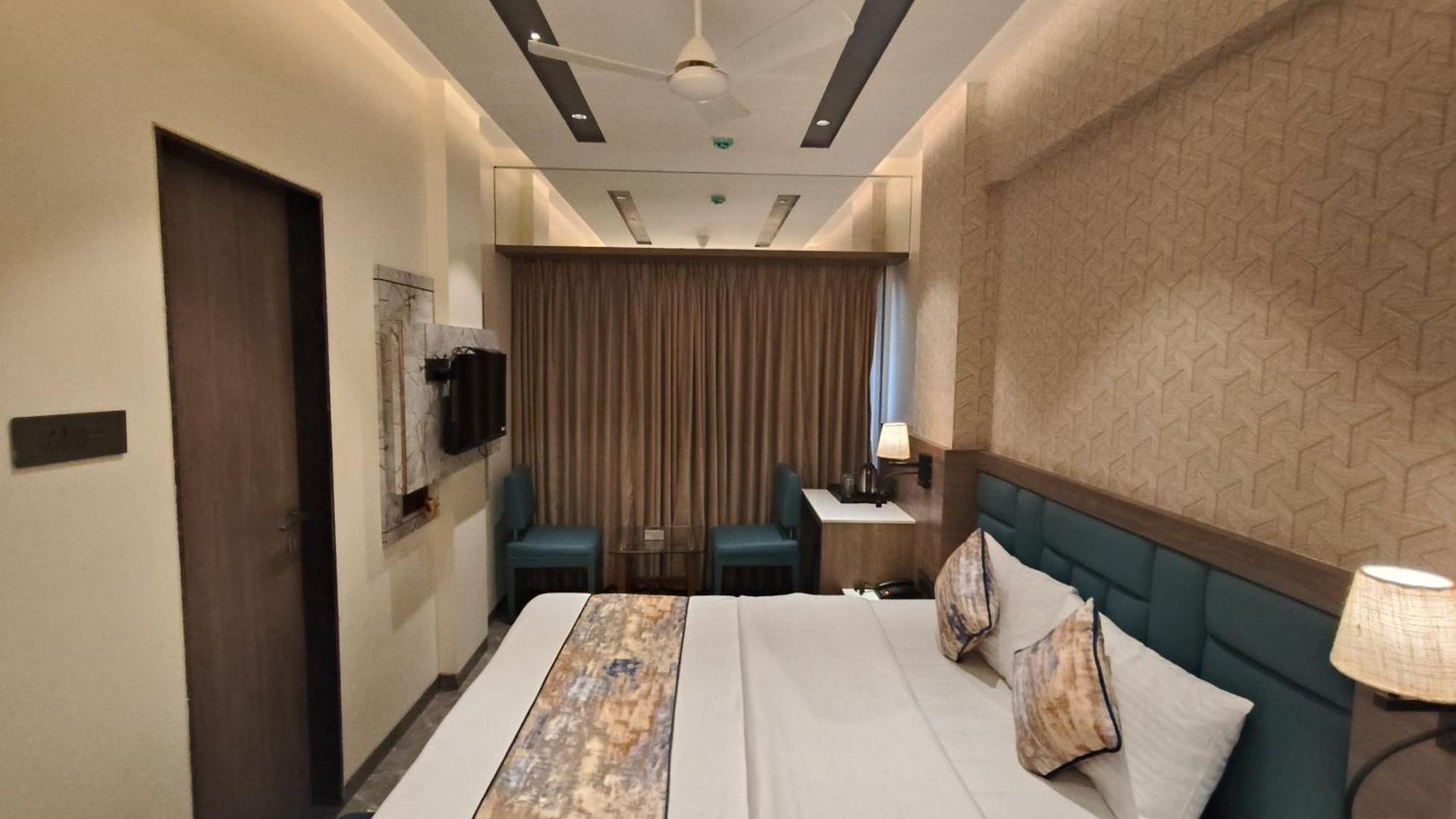 Hotel Dream Residency 2*