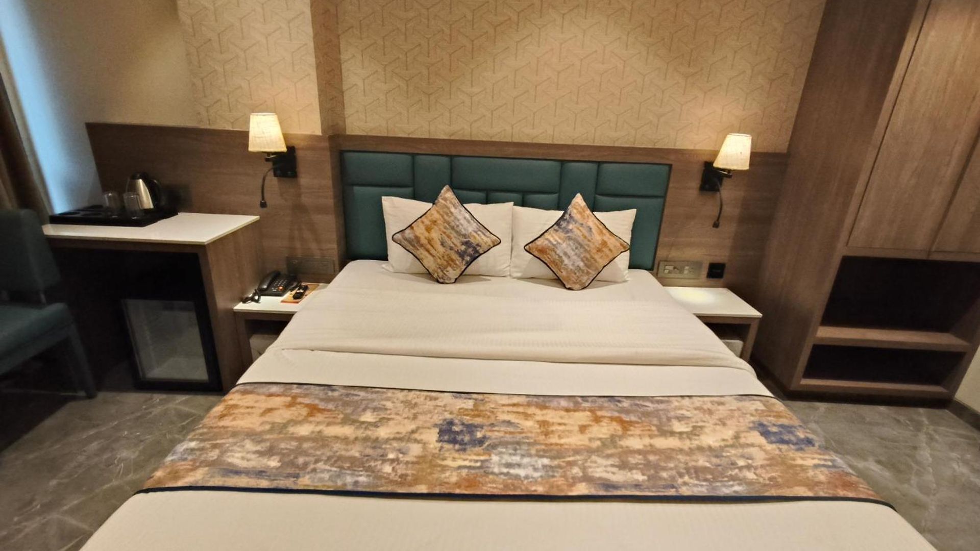 Dream Residency Hotel 2*