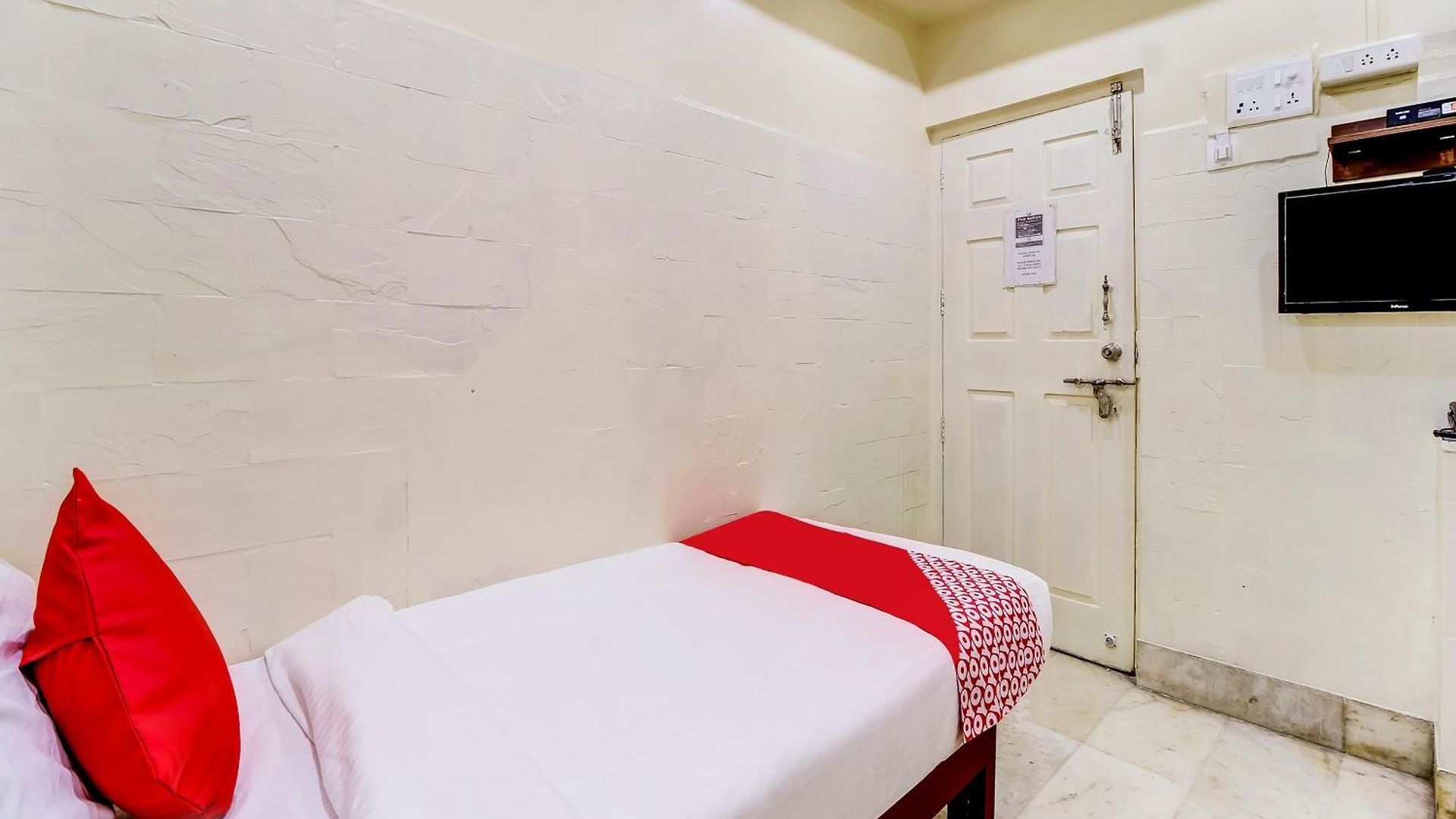 Super O Dreamland Hotel Mumbai