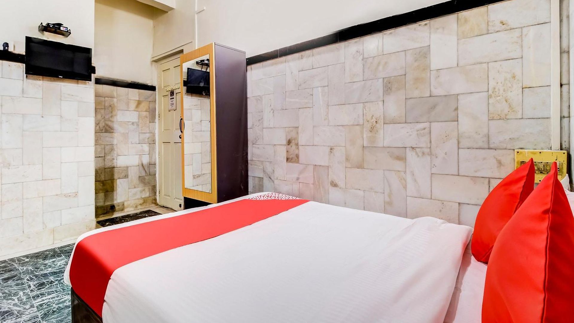 Super O Dreamland Hotel Mumbai