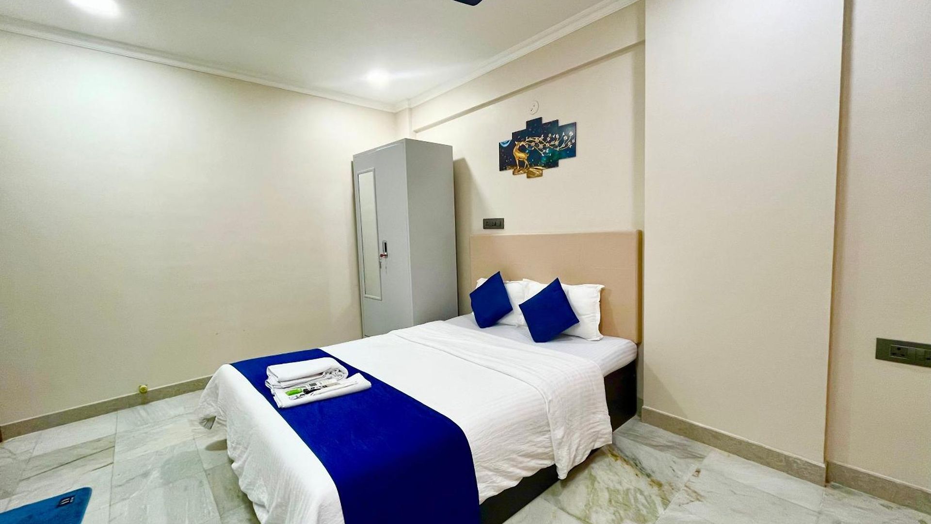 Guest house Urbannest Service Powai Mumbai