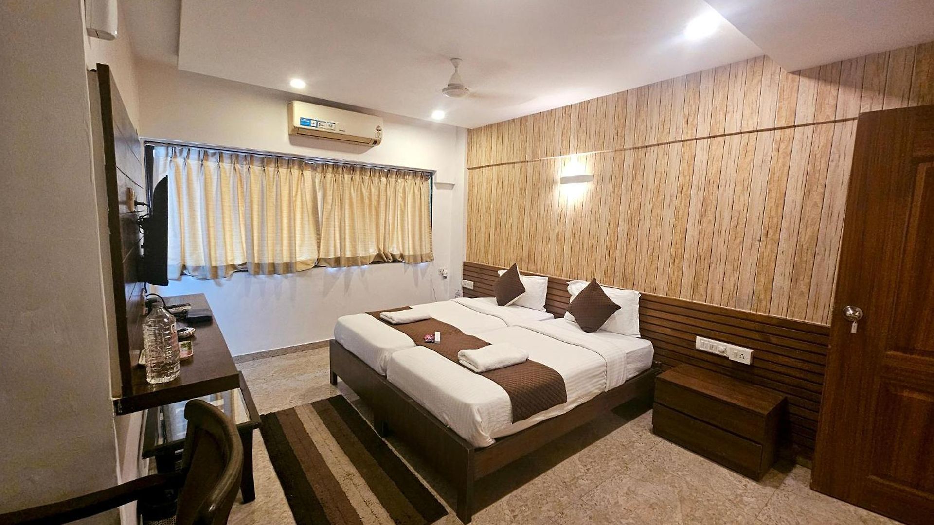 Hotel Astha Residency Mumbai