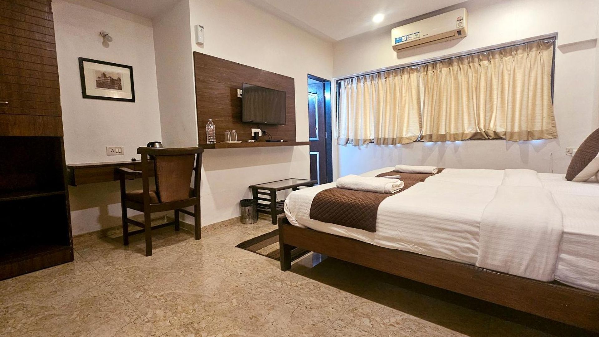 Astha Residency Hotel Mumbai
